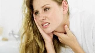 Qual è il comune raffreddore e mal di gola senza febbre?
