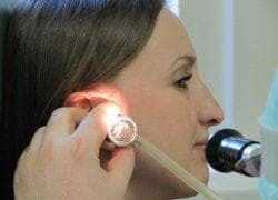 thérapie au laser pour les oreilles