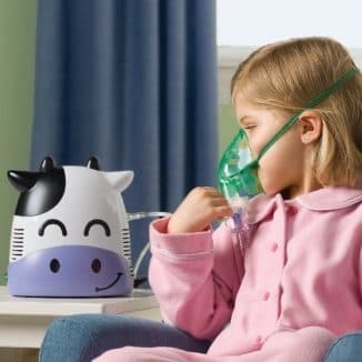 Tratamento com nebulizador para frio infantil