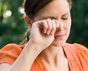 Prurito agli occhi: le cause più comuni e il trattamento