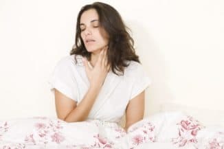 סימפטומים של דלקת הלוע והטיפול בבית