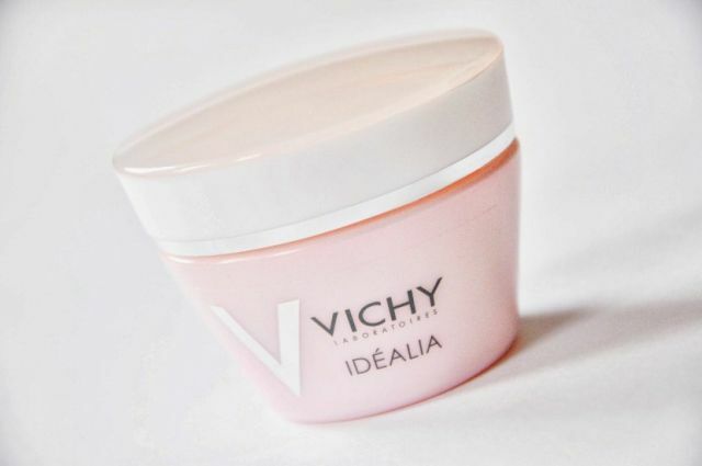 Cream-seras Vichy iš kuperozės ir pigmento dėmių ant veido odos